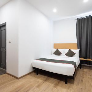 Townhouse Hotel Mannat International